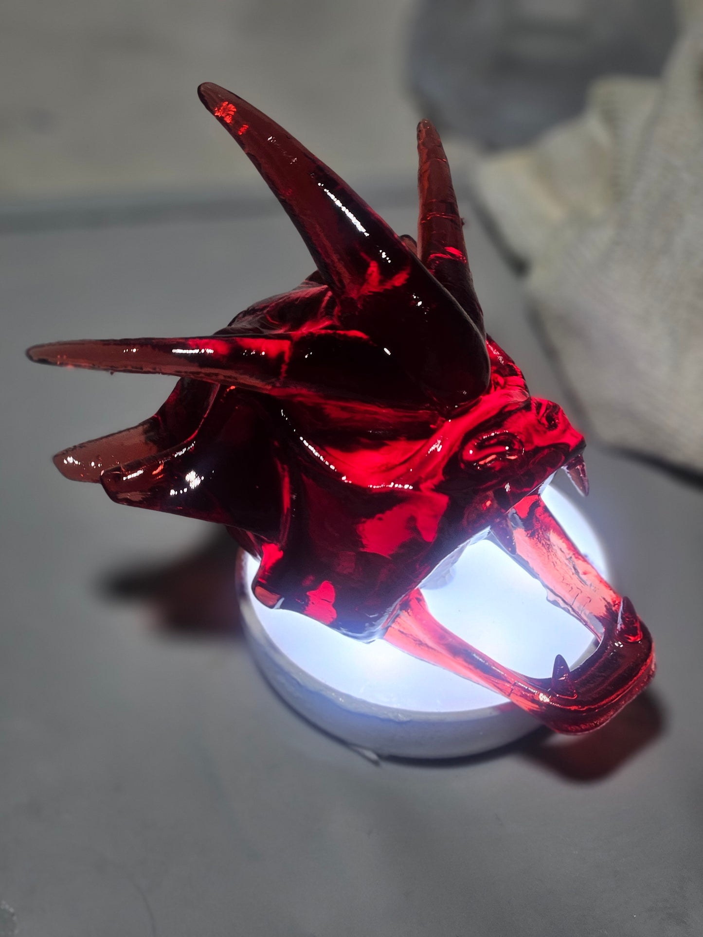 Crystal Skull With or Without Puck Light Size LARGE