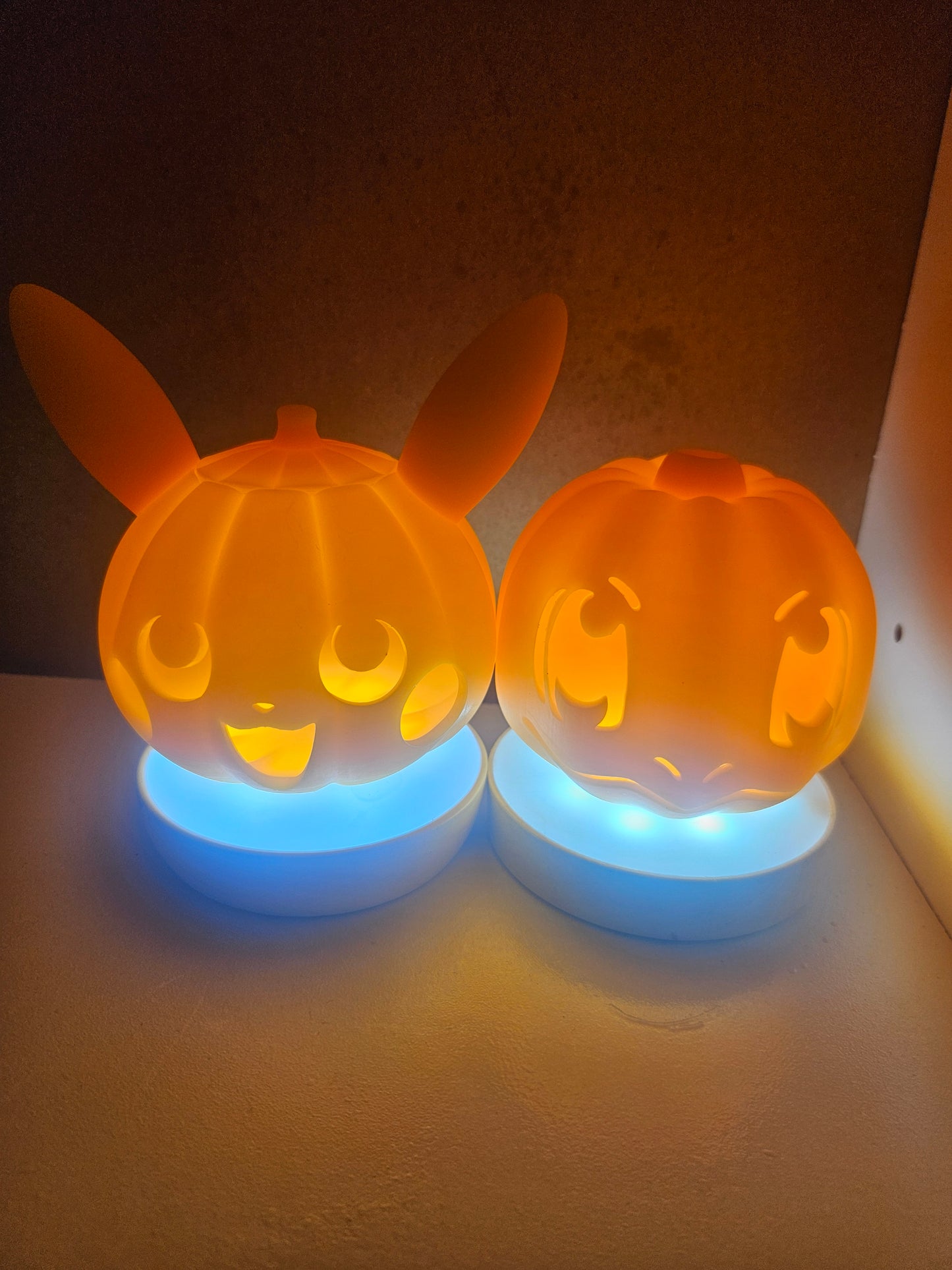 Jack O'Lantern Hollow with Thumb Light or Puck Light