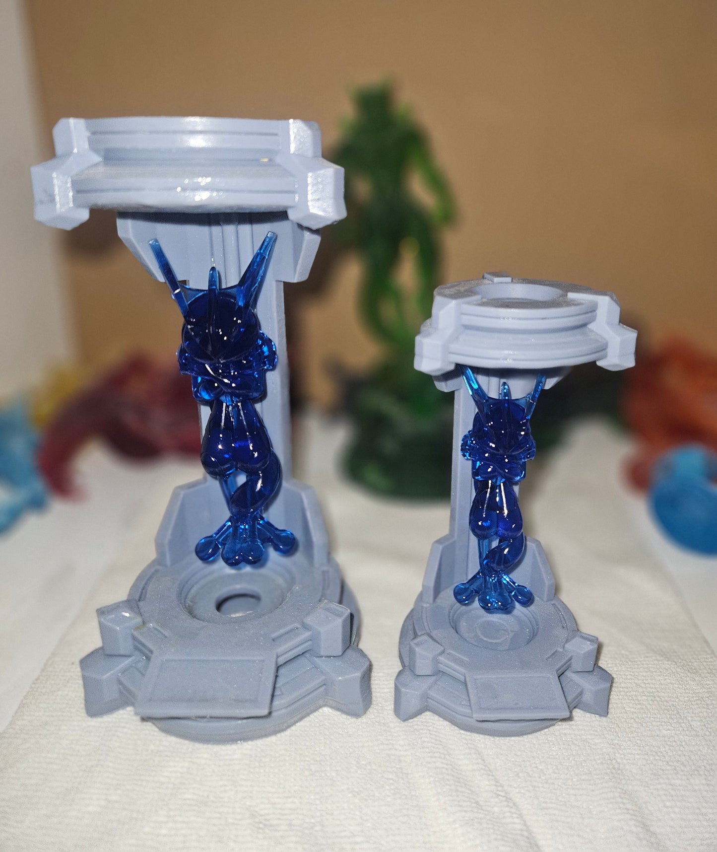 Limited Time! Get an extra Figure of the same color for free! Completed MEDIUM Translucent Colored Figures and Transparent Clear Tank Stand - Tons of choices!! - Free Shipping!!